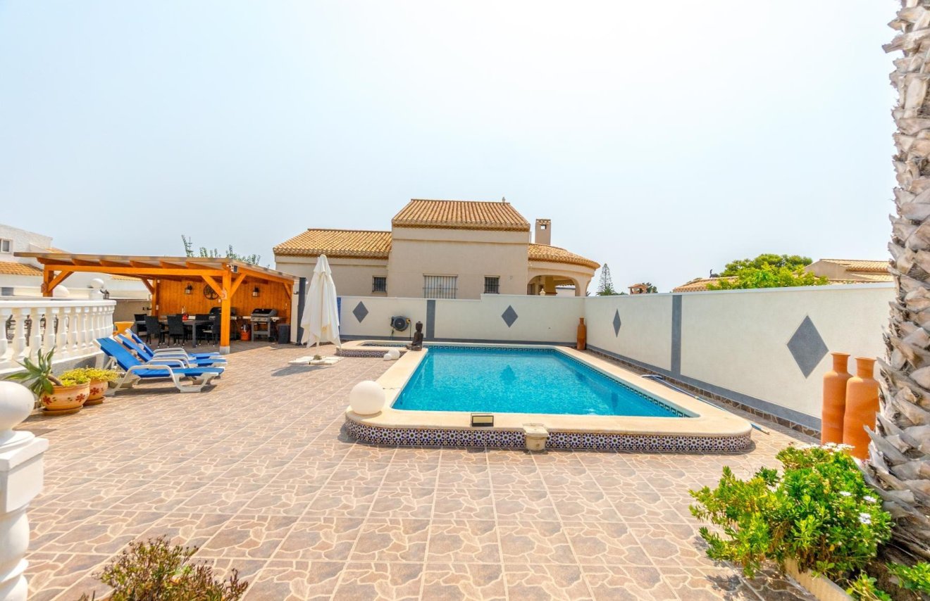 Reventa - Villa - Orihuela Costa - Playa Flamenca