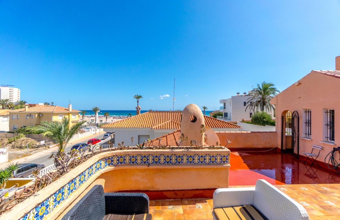 Reventa - Chalet - Orihuela Costa - La Zenia