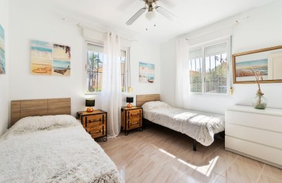 Reventa - Chalet - Orihuela Costa - La Zenia