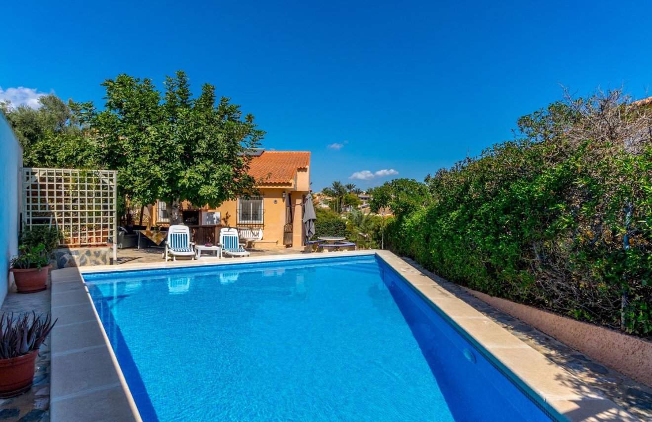 Reventa - Chalet - Orihuela Costa - La Zenia