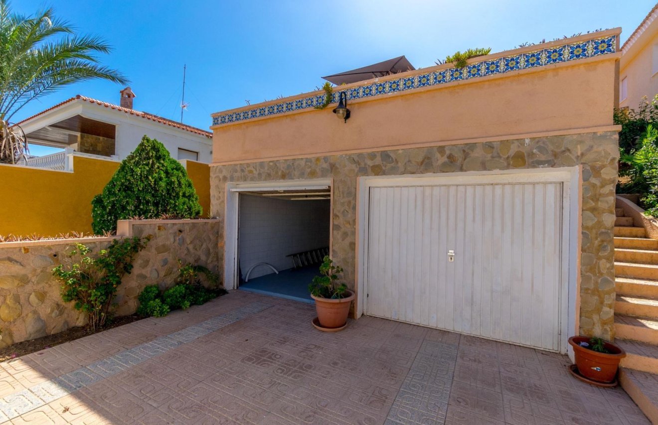 Reventa - Chalet - Orihuela Costa - La Zenia