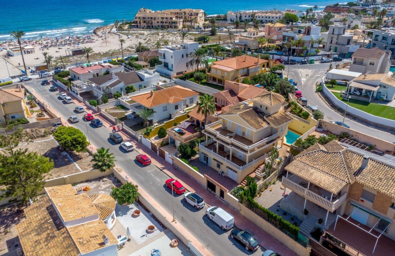 Reventa - Chalet - Orihuela Costa - La Zenia
