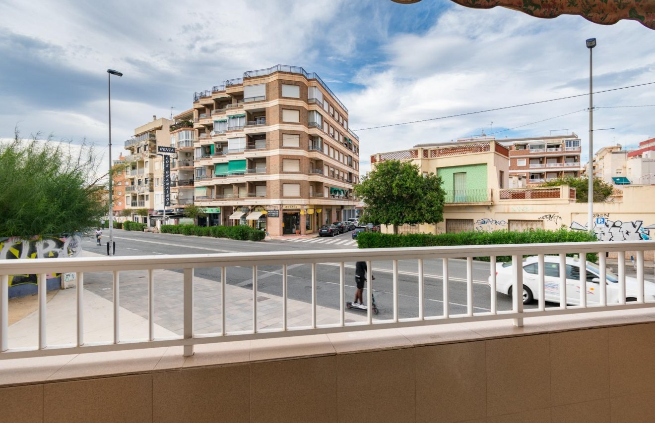 Resale - Apartamento - Torrevieja - torrevieja