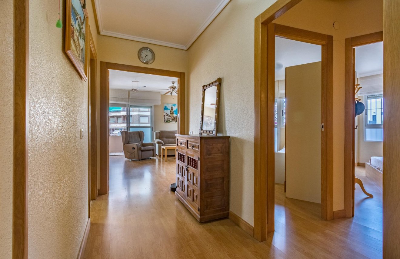 Resale - Apartamento - Torrevieja - torrevieja