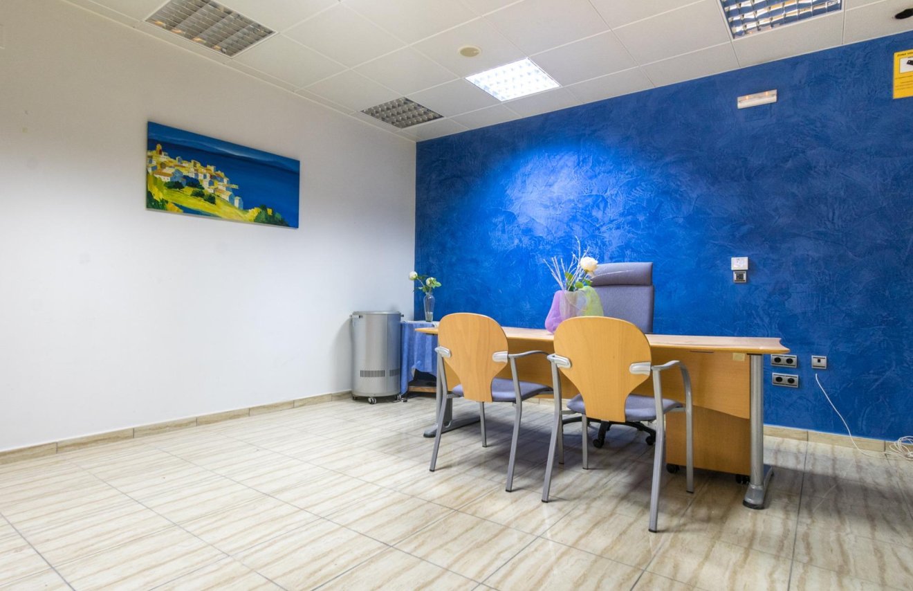 Reventa - Local comercial - Almoradí - Centro urbano 2