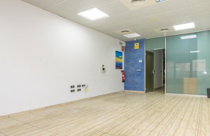 Reventa - Local comercial - Almoradí - Centro urbano 2