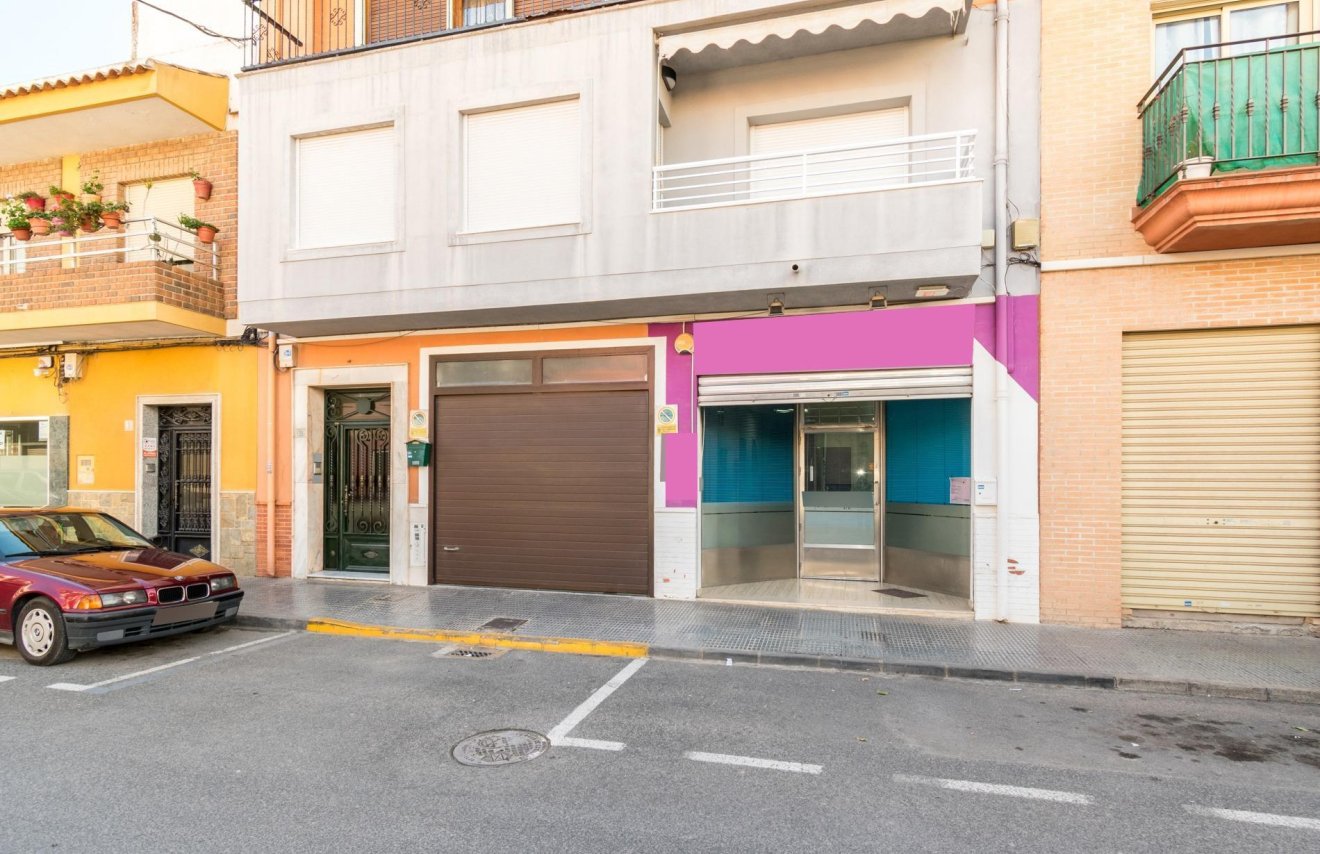 Reventa - Local comercial - Almoradí - Centro urbano 2