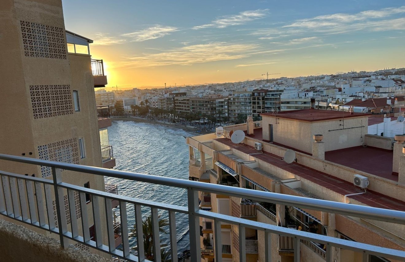 Reventa - Apartamento - Torrevieja - Playa del Cura