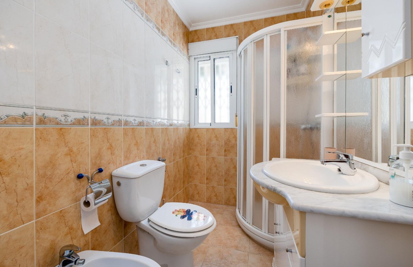 Revente - Casa Tipo Dúplex - Torrevieja - Los altos