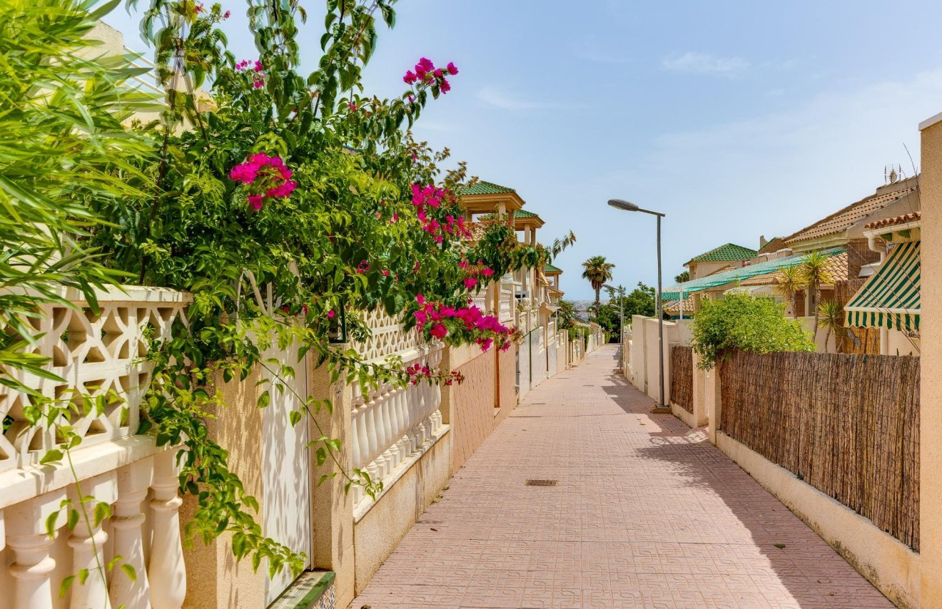 Revente - Casa Tipo Dúplex - Torrevieja - Los altos