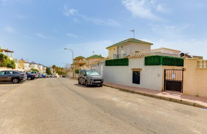 Revente - Casa Tipo Dúplex - Torrevieja - Los altos