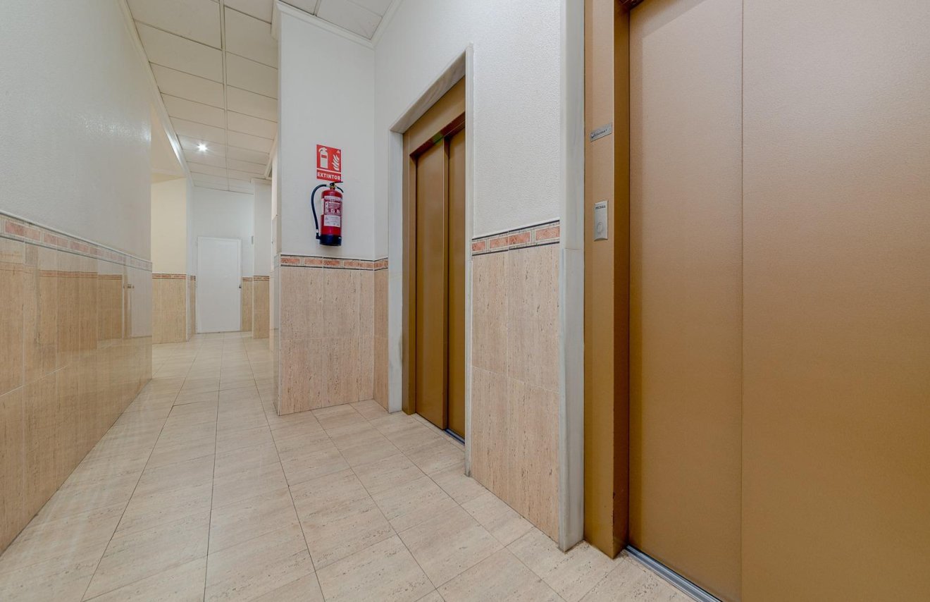 Reventa - Apartamento - Torrevieja - Playa del Cura