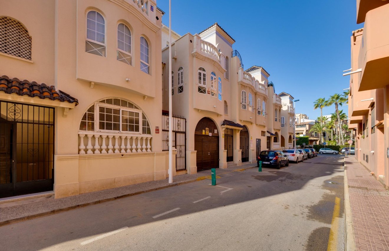 Reventa - Apartamento - Torrevieja - Playa de los Locos