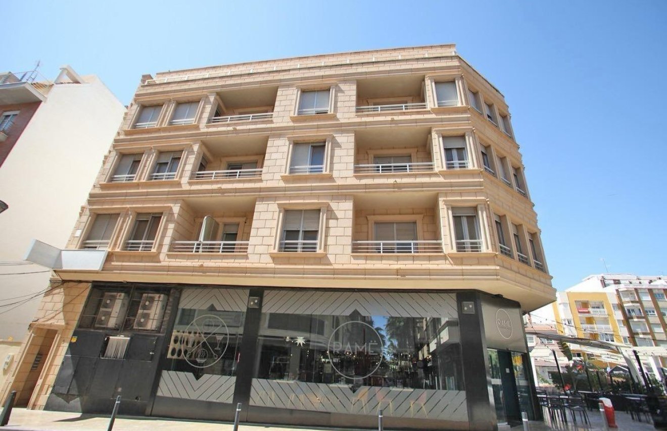 Reventa - Edificio - Torrevieja - Centro