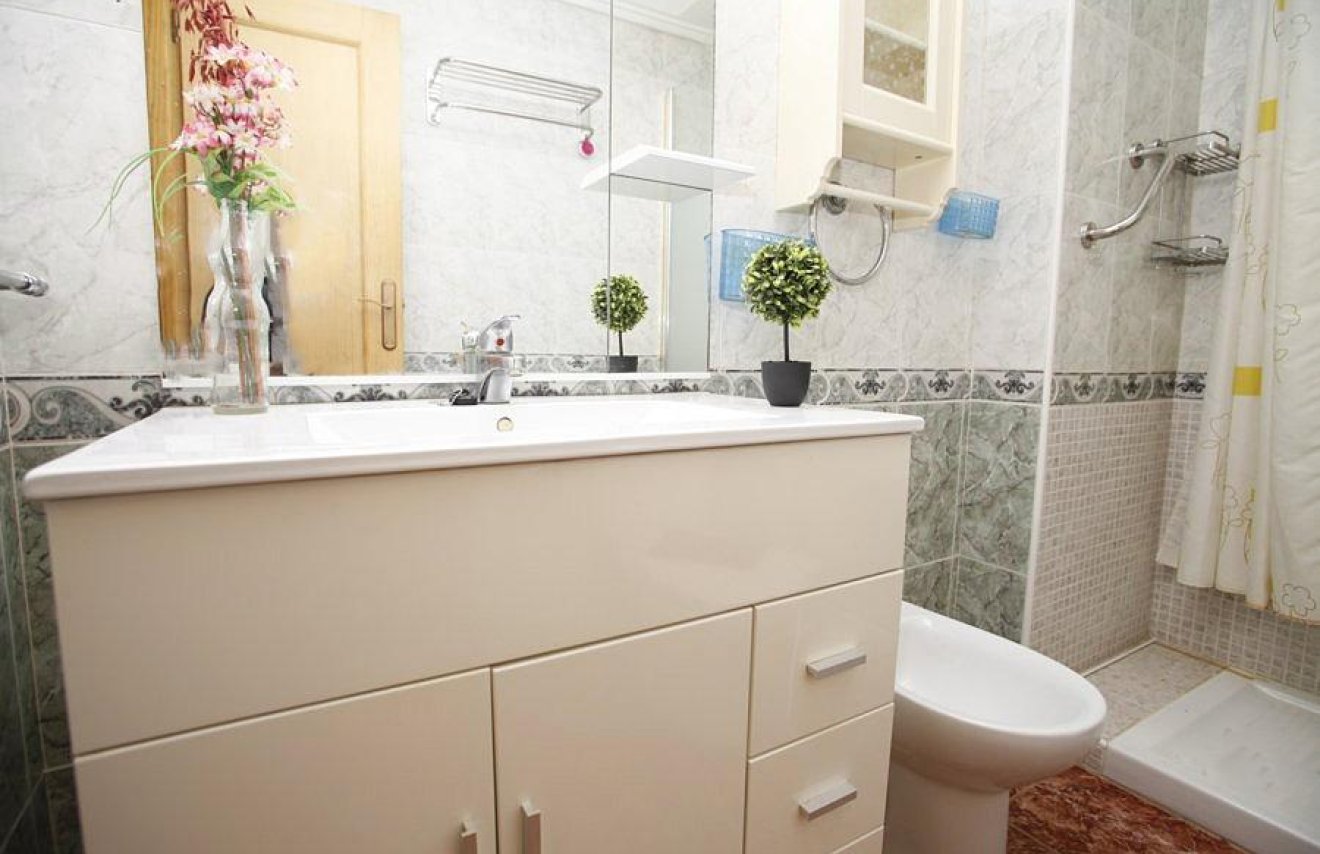 Reventa - Apartamento - Torrevieja - Playa del Cura