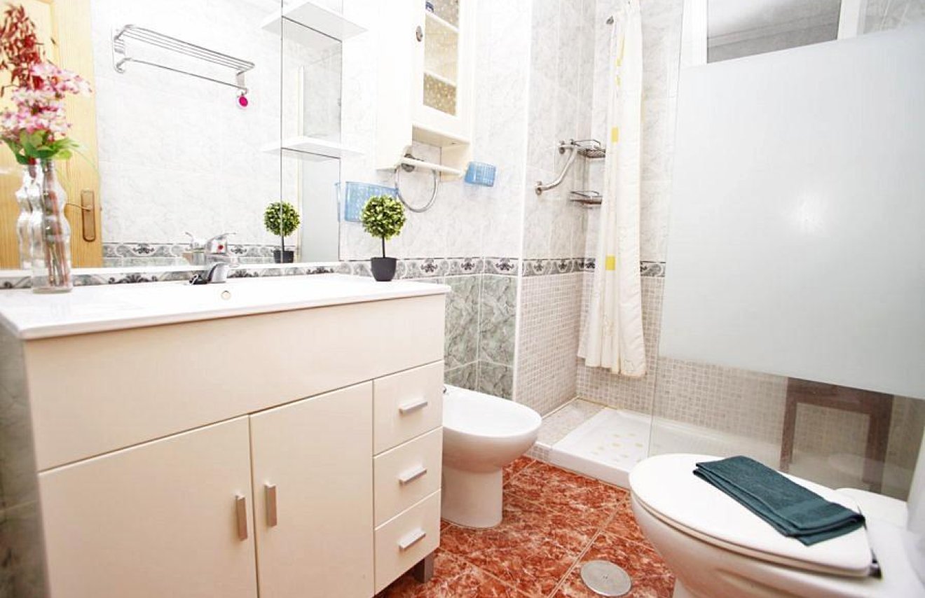 Reventa - Apartamento - Torrevieja - Playa del Cura