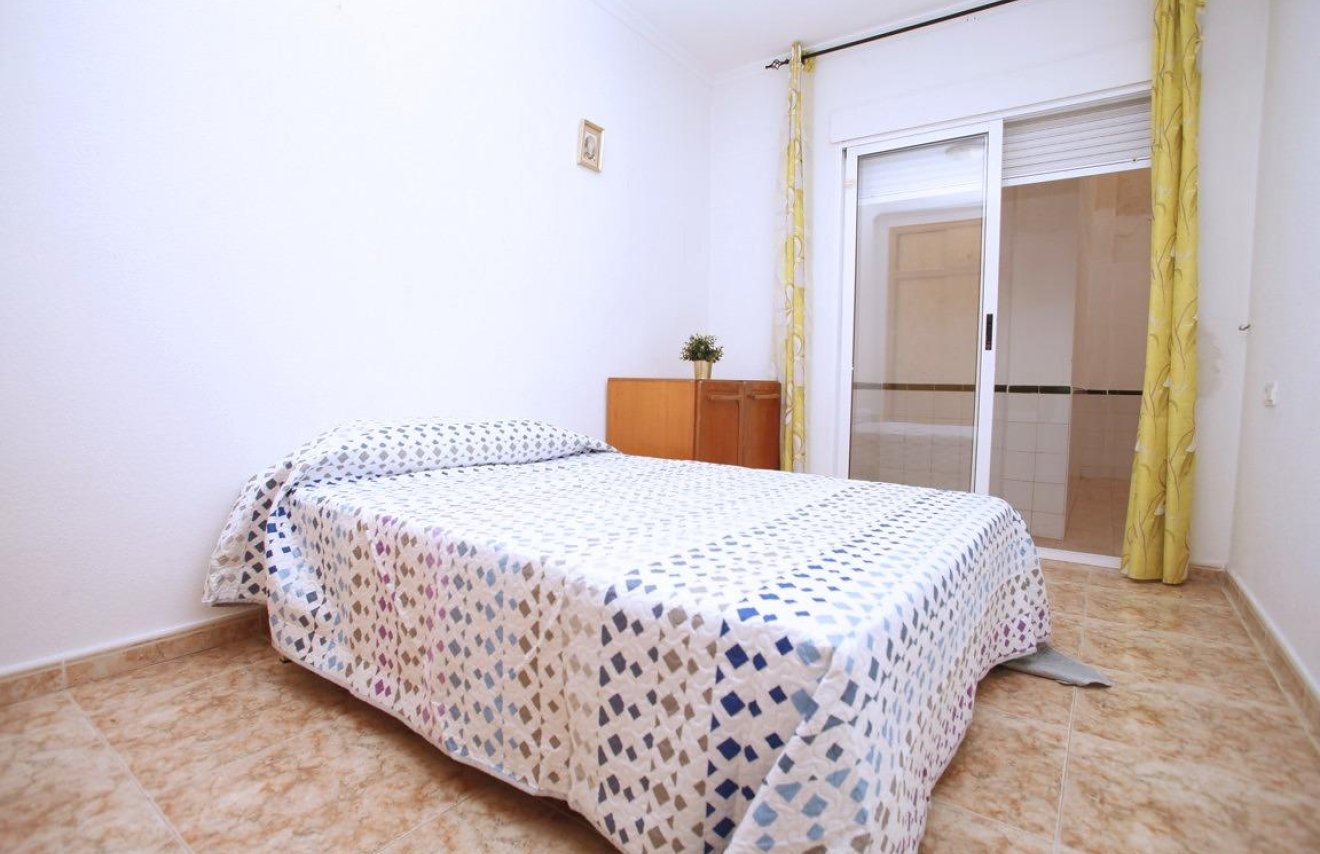 Reventa - Apartamento - Torrevieja - Playa del Cura