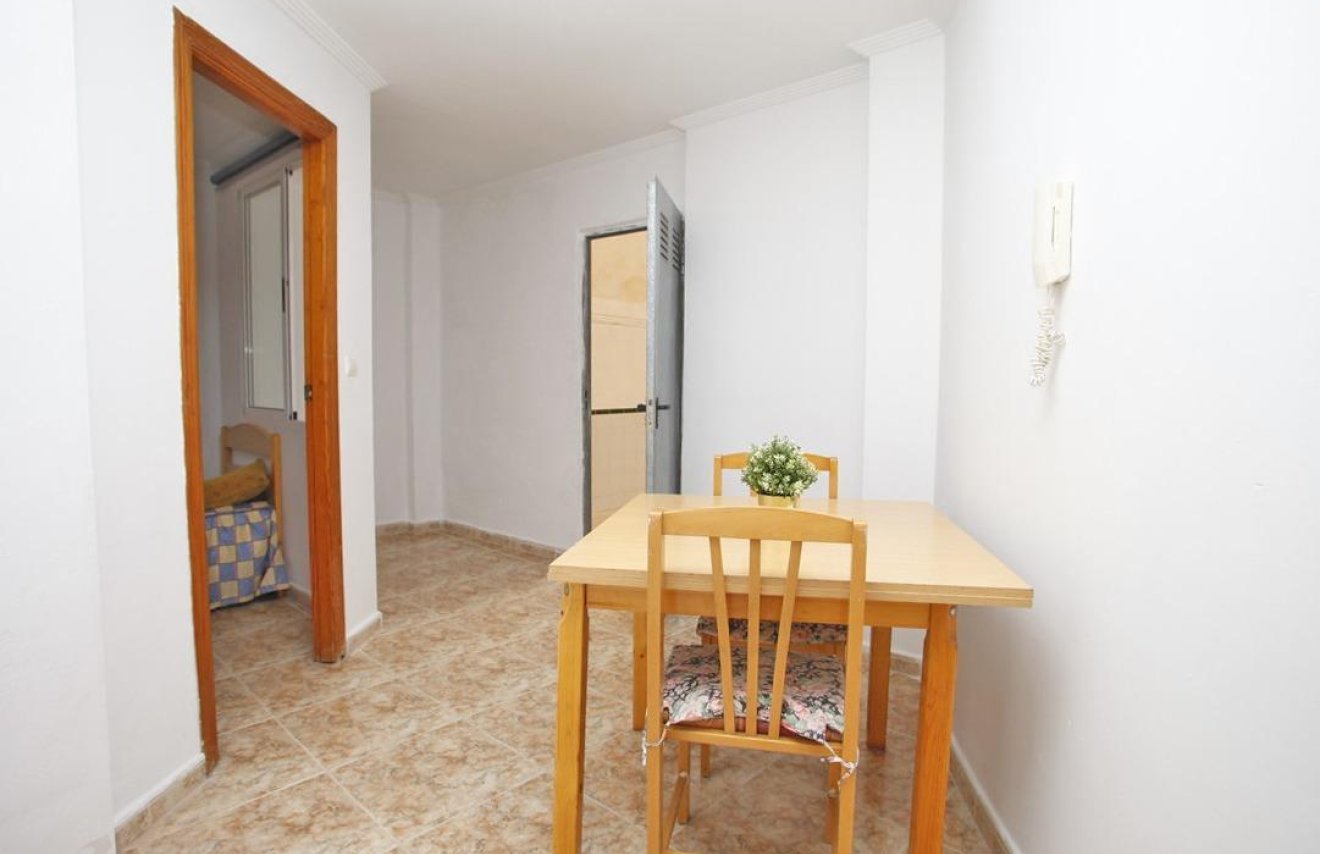 Reventa - Apartamento - Torrevieja - Playa del Cura