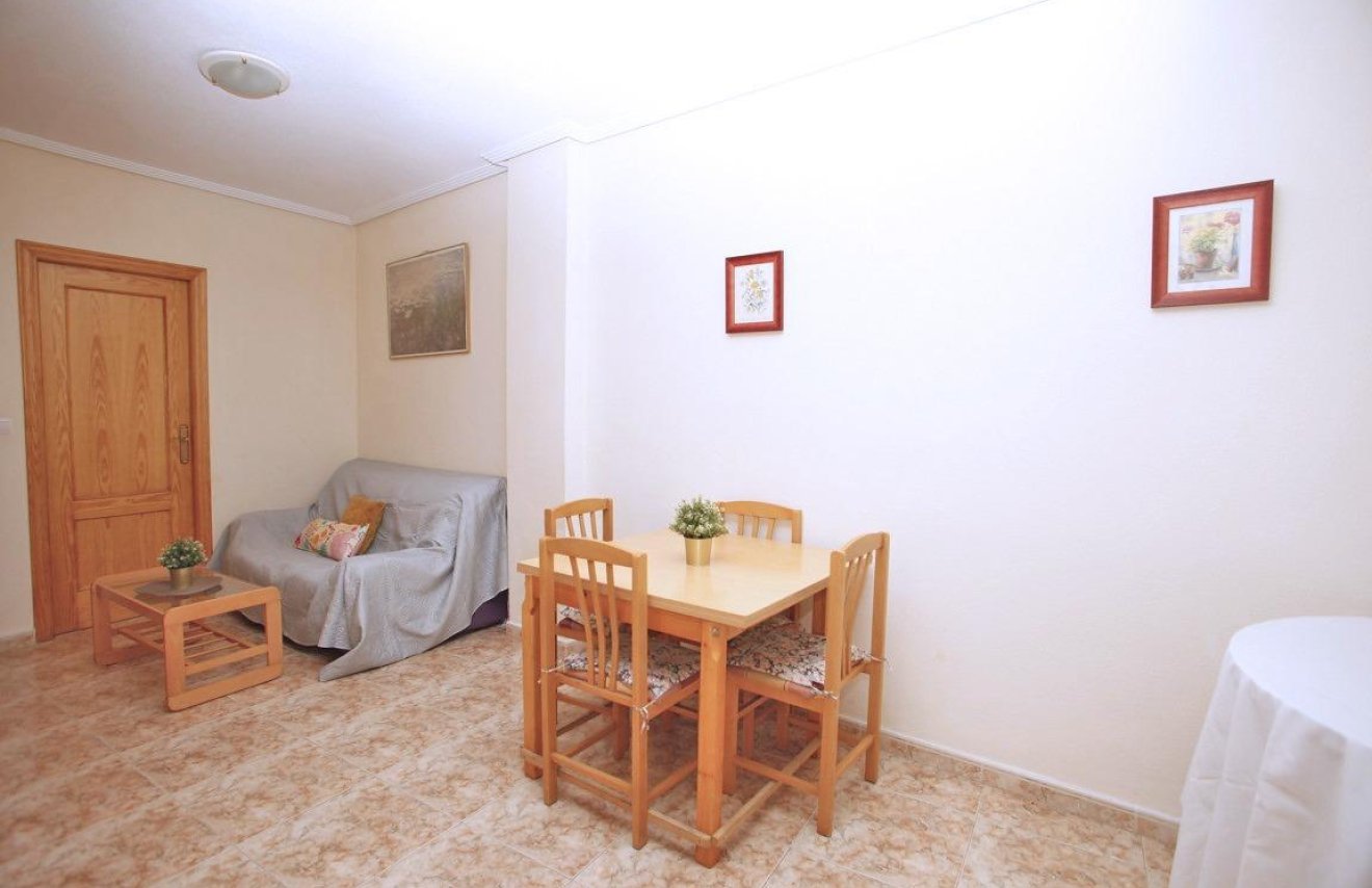 Reventa - Apartamento - Torrevieja - Playa del Cura