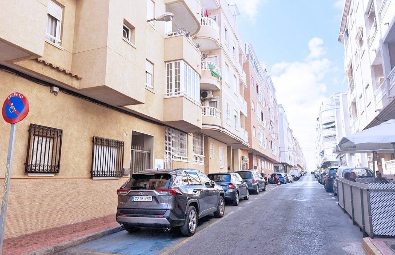 Reventa - Apartamento - Torrevieja - Playa del Cura