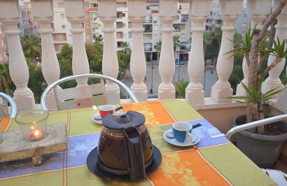 Alquiler a largo plazo - Ático - Torrevieja - Playa del Cura