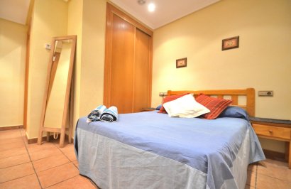 Alquiler a largo plazo - Ático - Torrevieja - Playa del Cura