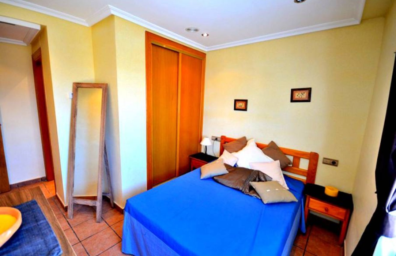 Alquiler a largo plazo - Ático - Torrevieja - Playa del Cura