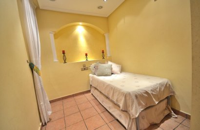 Alquiler a largo plazo - Ático - Torrevieja - Playa del Cura