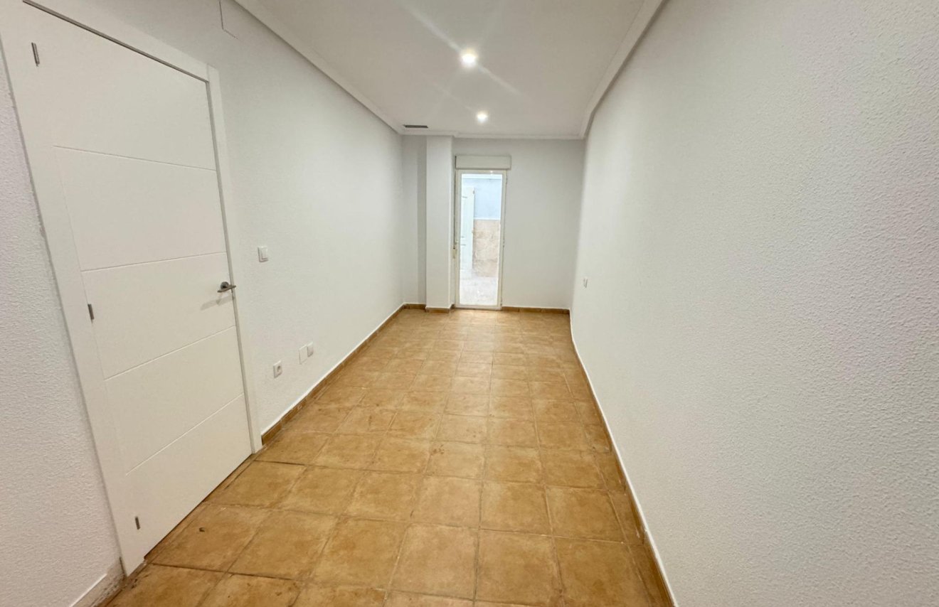 Resale - Apartamento - Catral - Comunidad valenciana