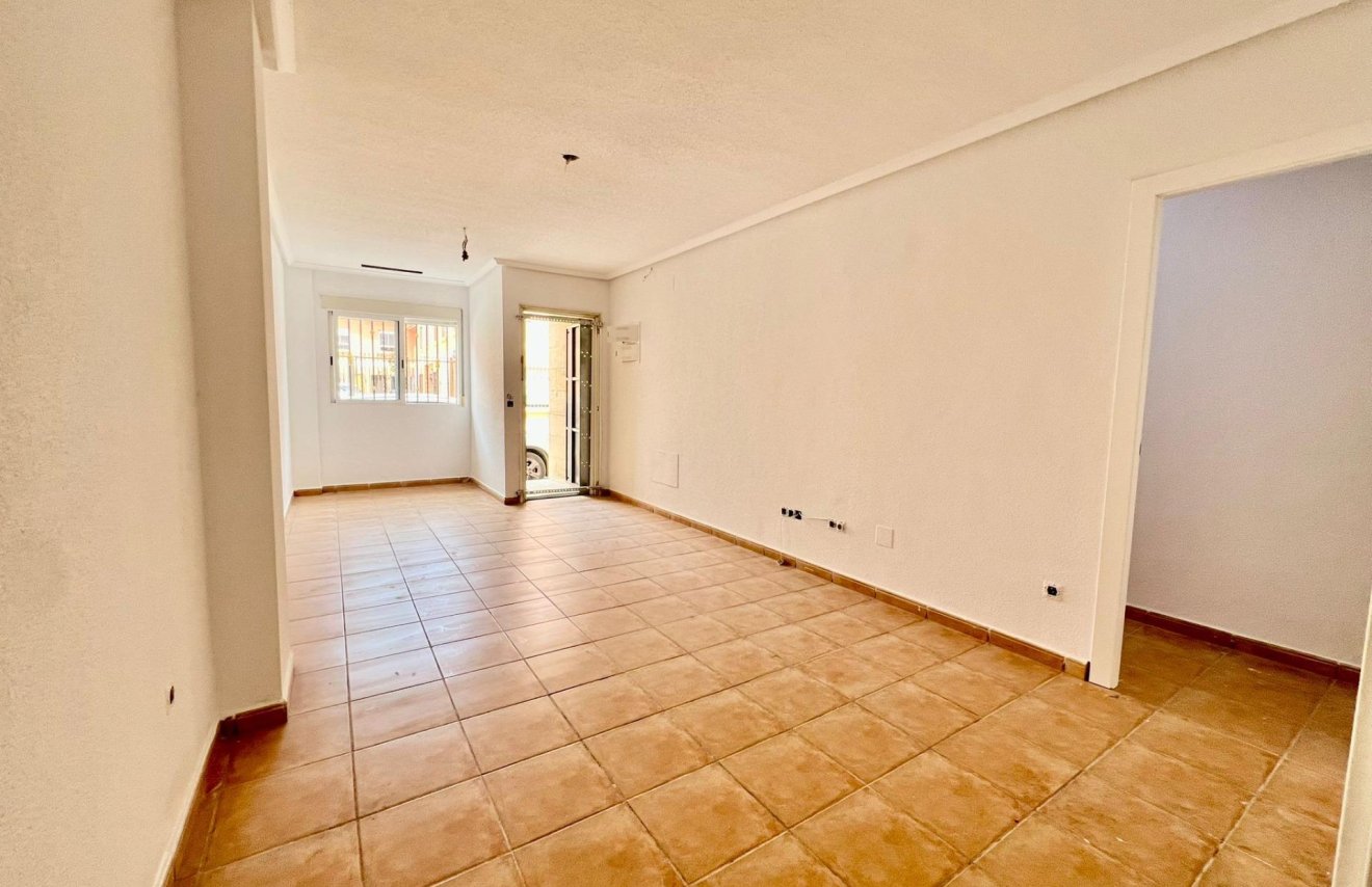 Resale - Apartamento - Catral - Comunidad valenciana