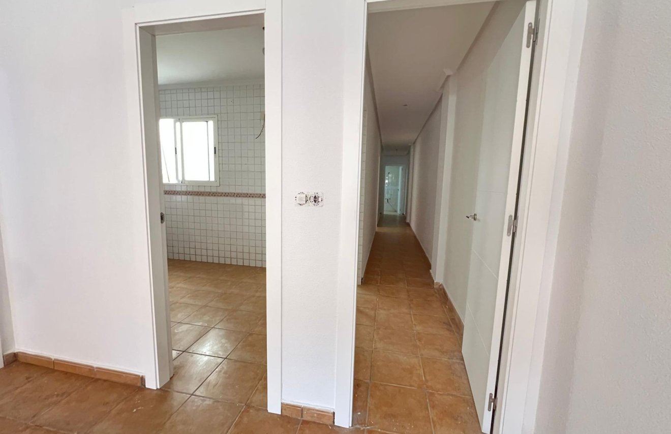 Resale - Apartamento - Catral - Comunidad valenciana