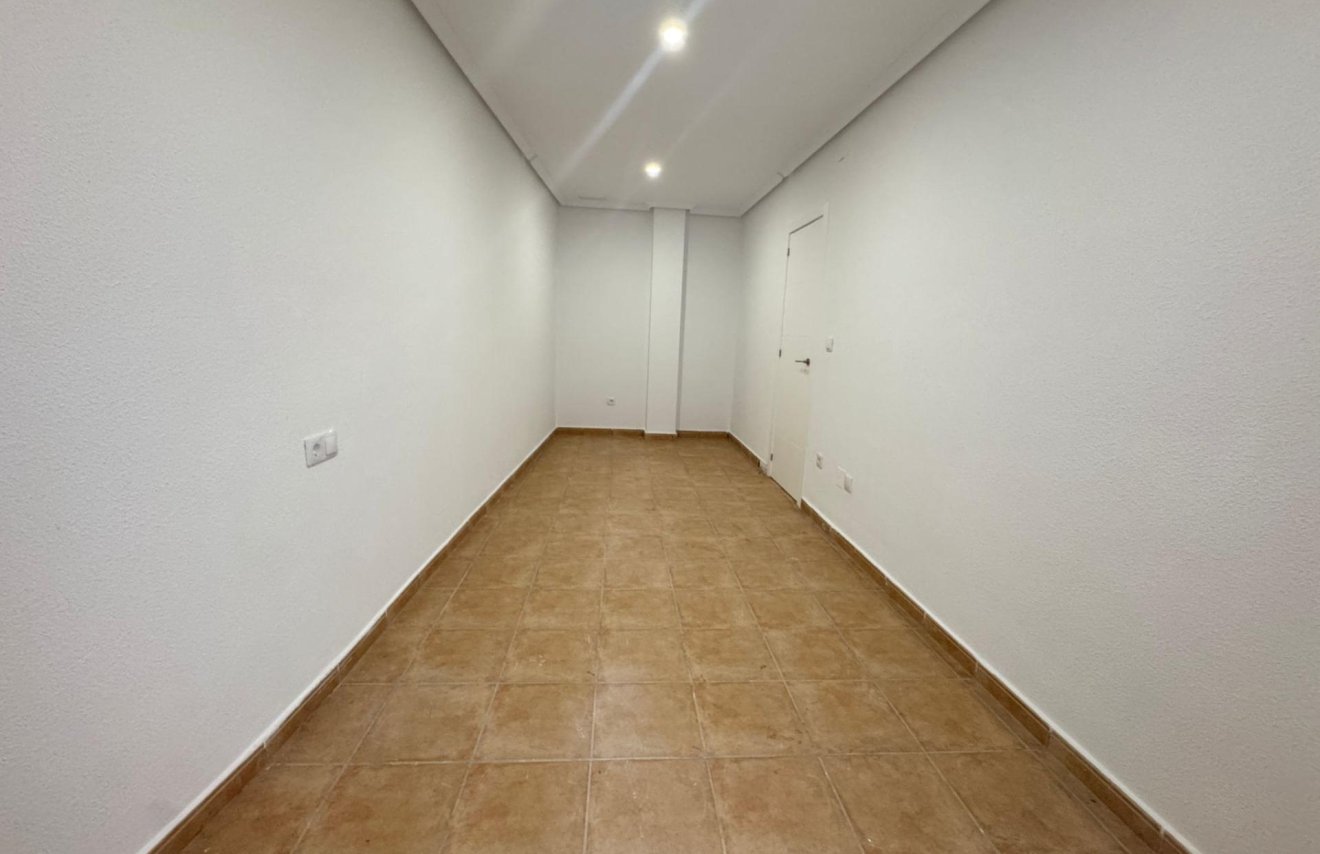 Resale - Apartamento - Catral - Comunidad valenciana