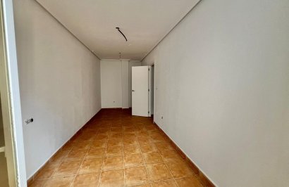 Resale - Apartamento - Catral - Comunidad valenciana