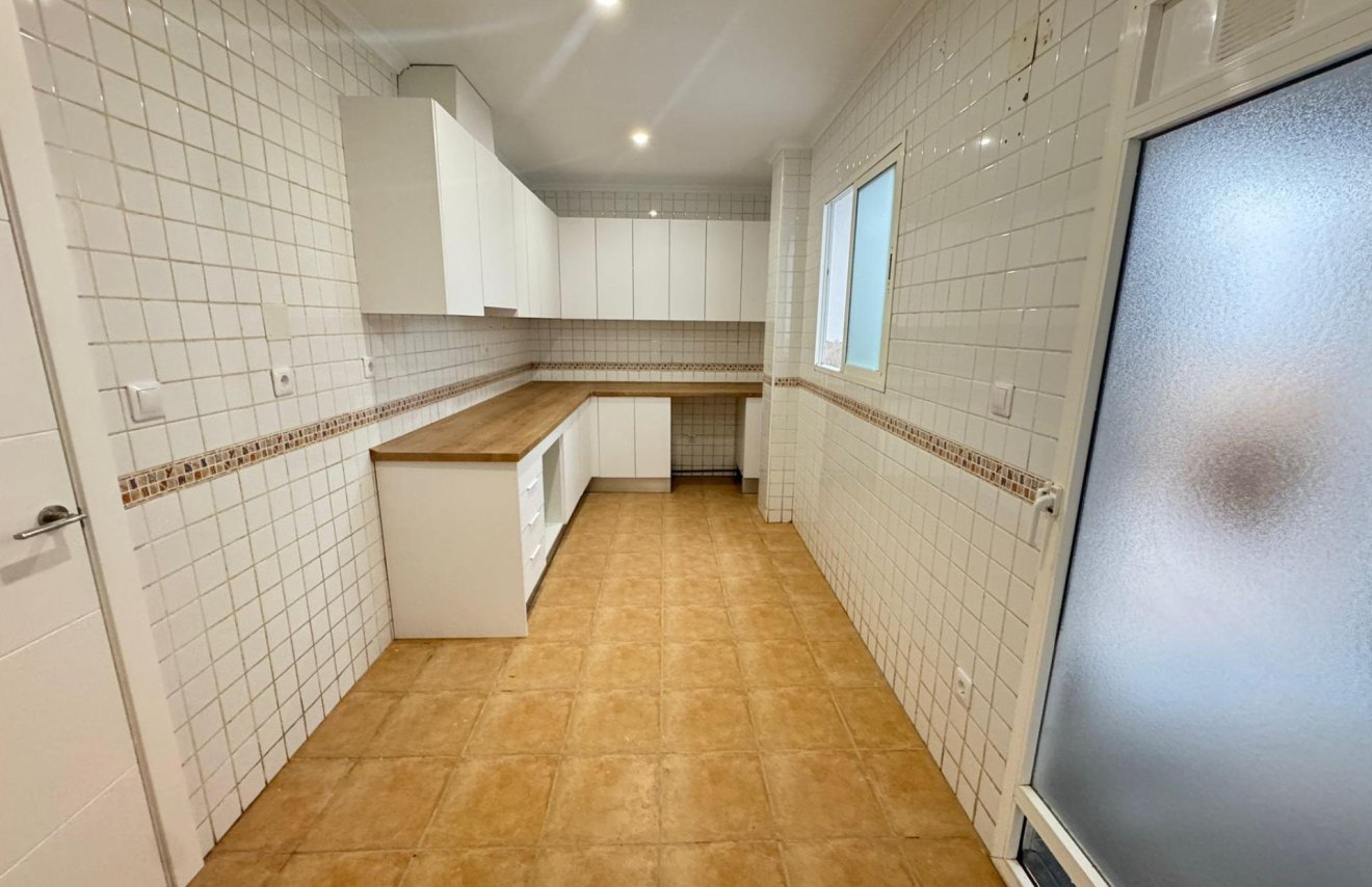 Resale - Apartamento - Catral - Comunidad valenciana