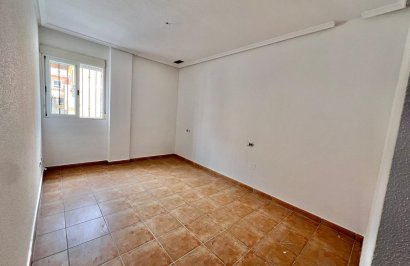 Resale - Apartamento - Catral - Comunidad valenciana