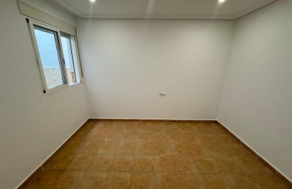 Resale - Apartamento - Catral - Comunidad valenciana