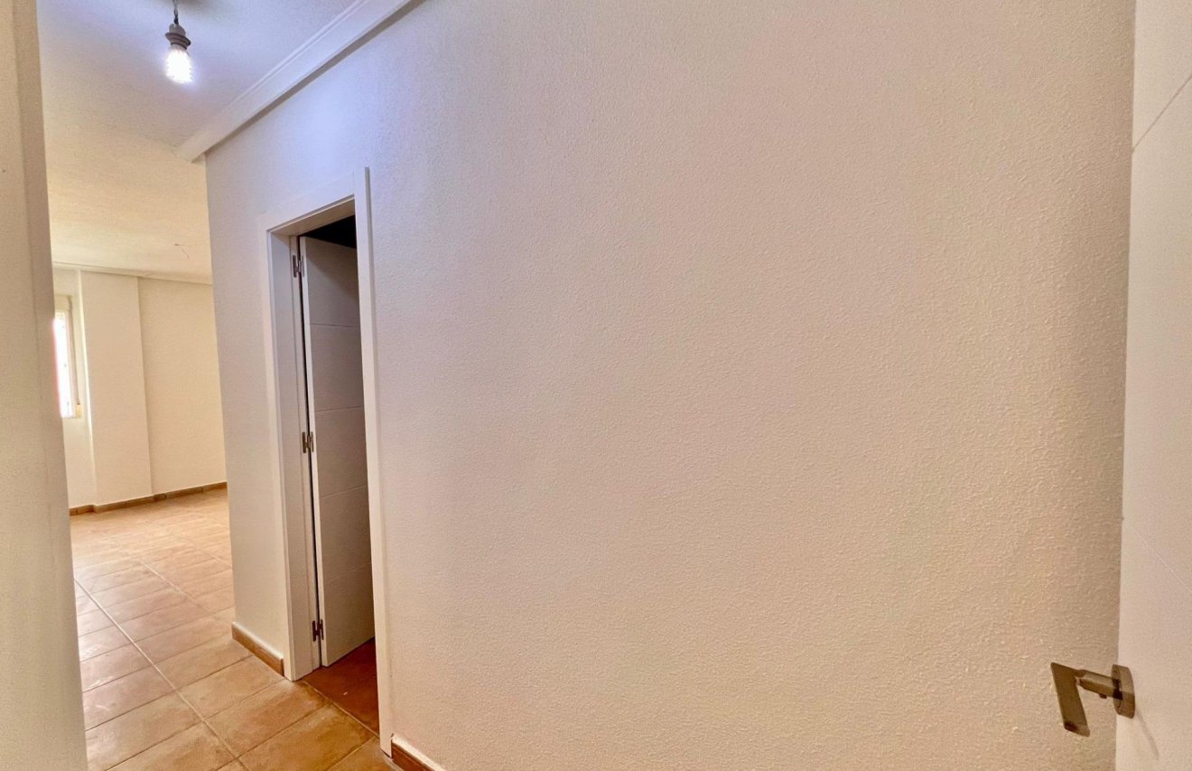 Resale - Apartamento - Catral - Comunidad valenciana