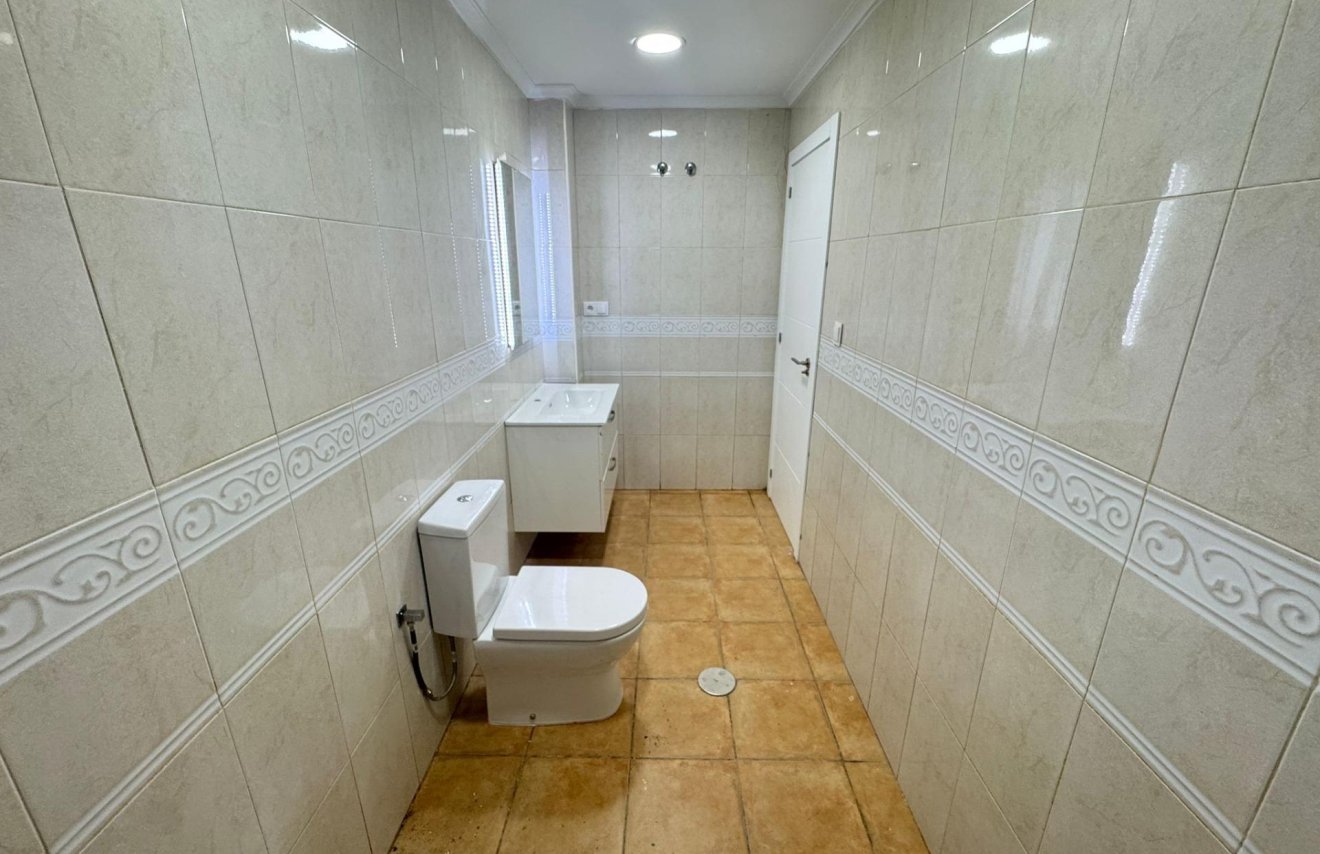 Resale - Apartamento - Catral - Comunidad valenciana