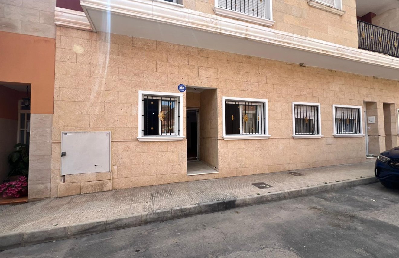 Resale - Apartamento - Catral - Comunidad valenciana