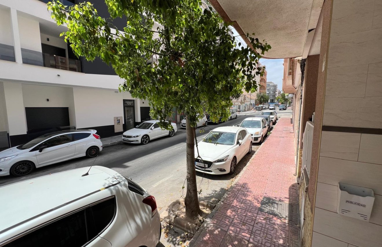 Reventa - Apartamento - Torrevieja - Playa del Cura