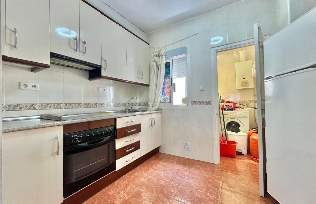 Reventa - Apartamento - Torrevieja - Estacion de autobuses