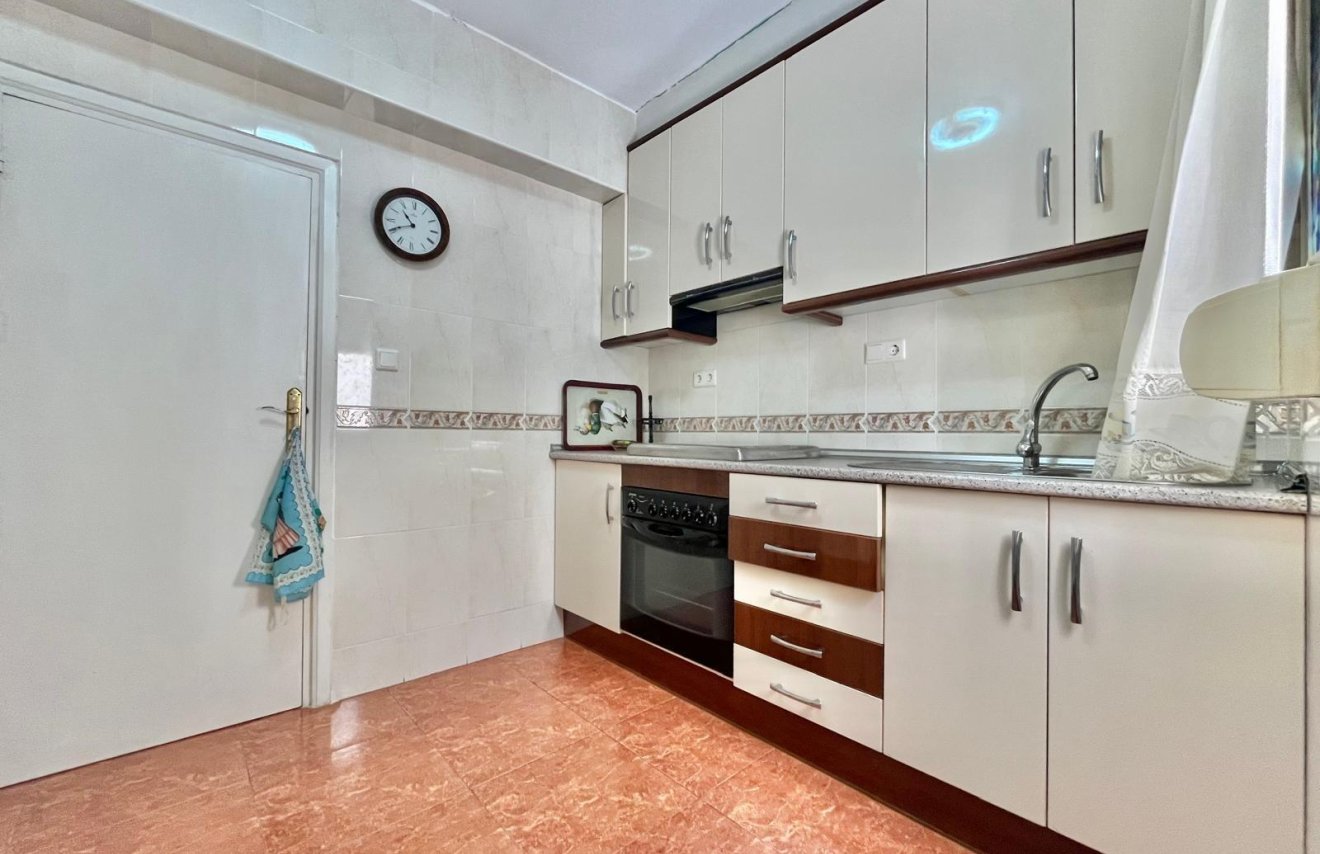 Reventa - Apartamento - Torrevieja - Estacion de autobuses