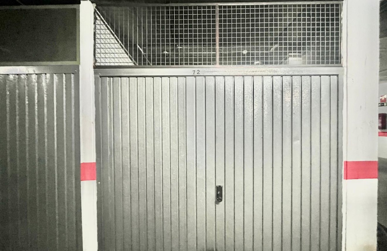 Reventa - Garaje - Torrevieja - Centro