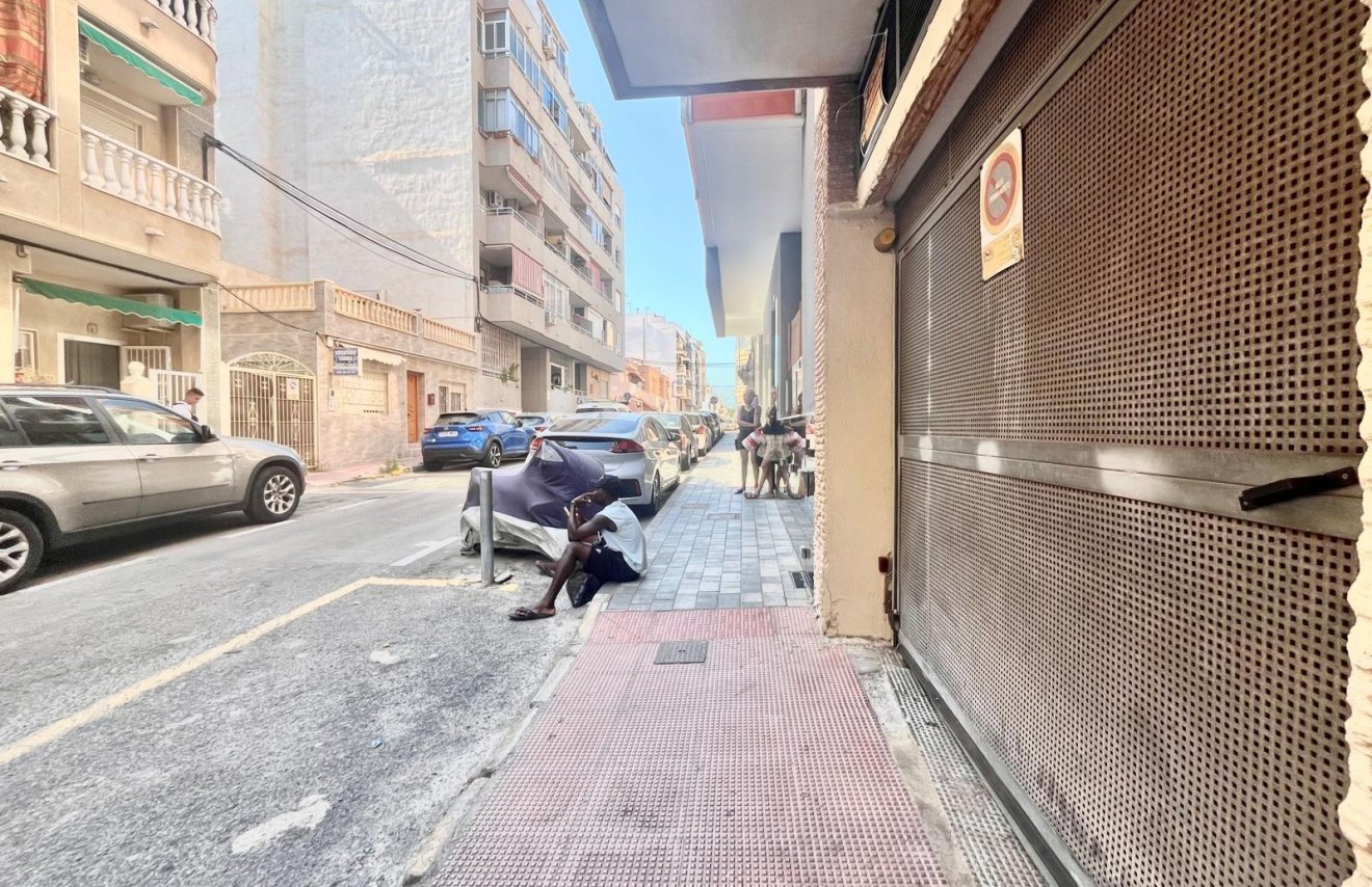 Reventa - Garaje - Torrevieja - Centro