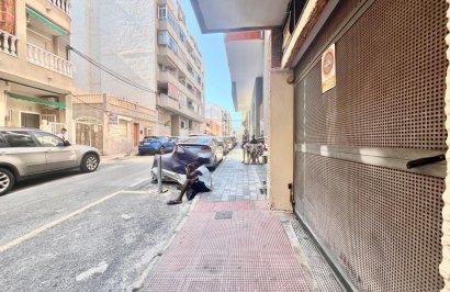 Reventa - Garaje - Torrevieja - Centro