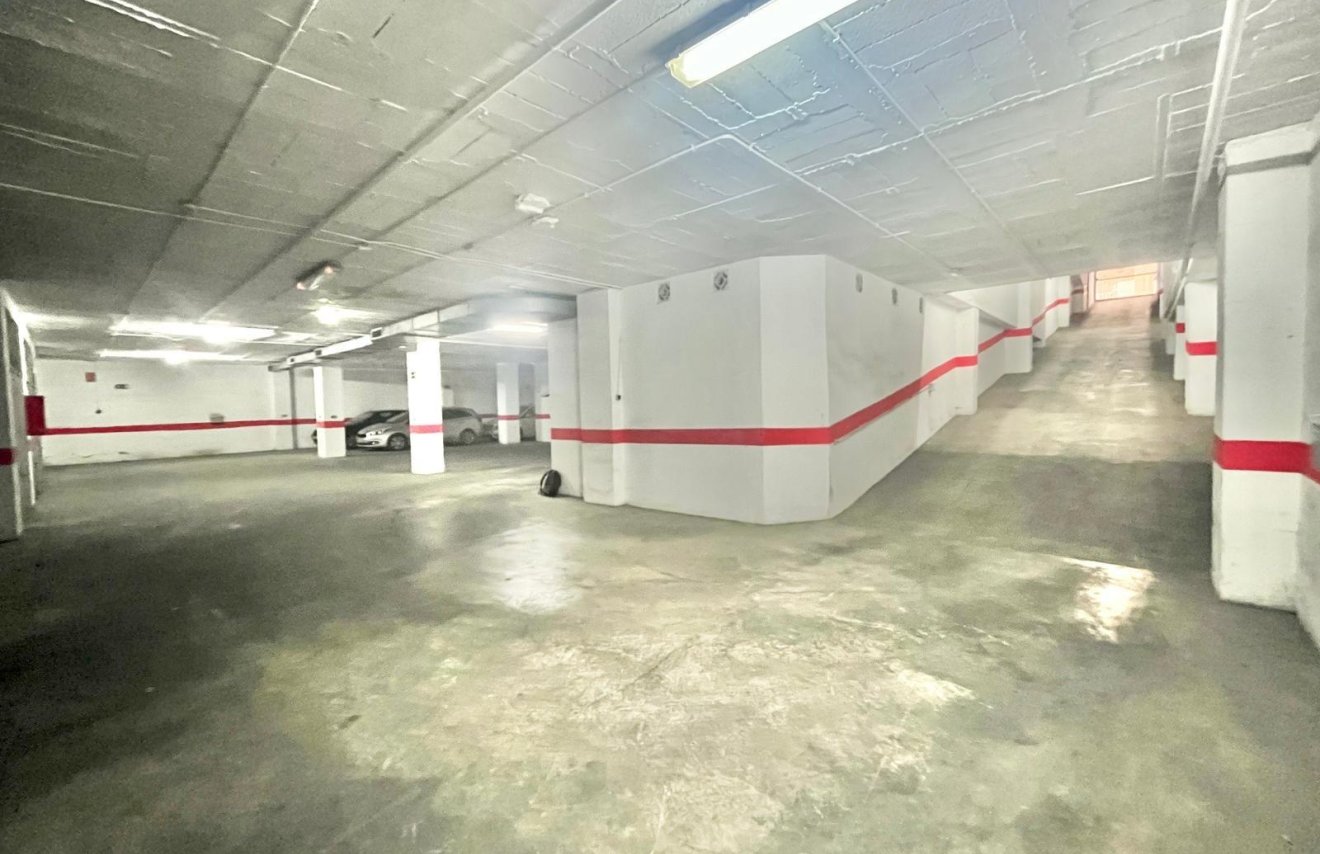 Reventa - Garaje - Torrevieja - Centro