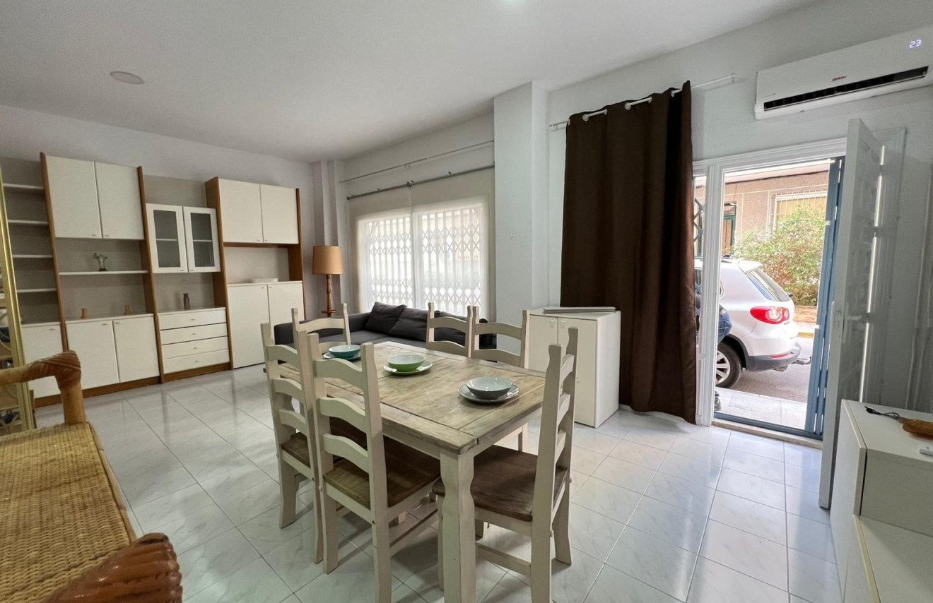 Reventa - Estudio - Torrevieja - Playa de los Locos