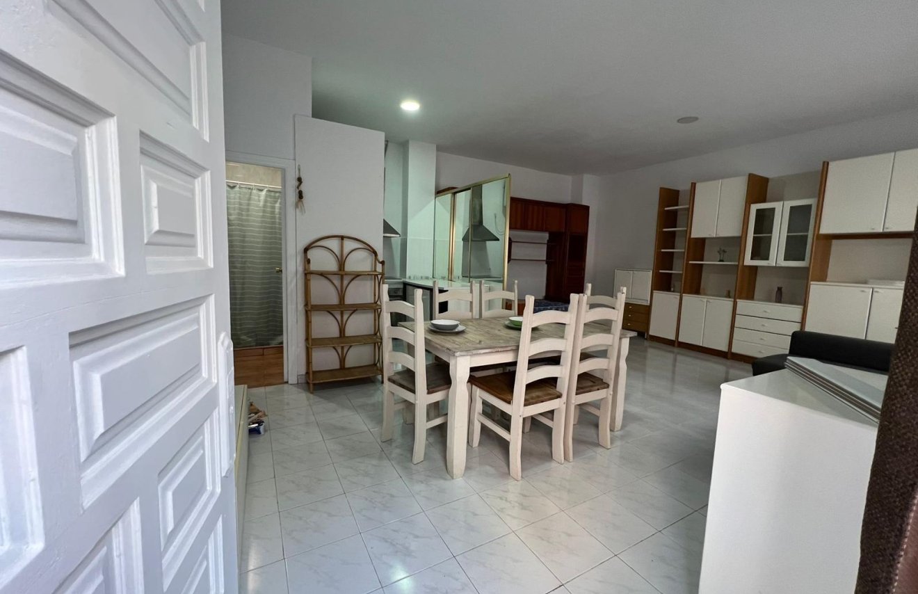 Reventa - Estudio - Torrevieja - Playa de los Locos