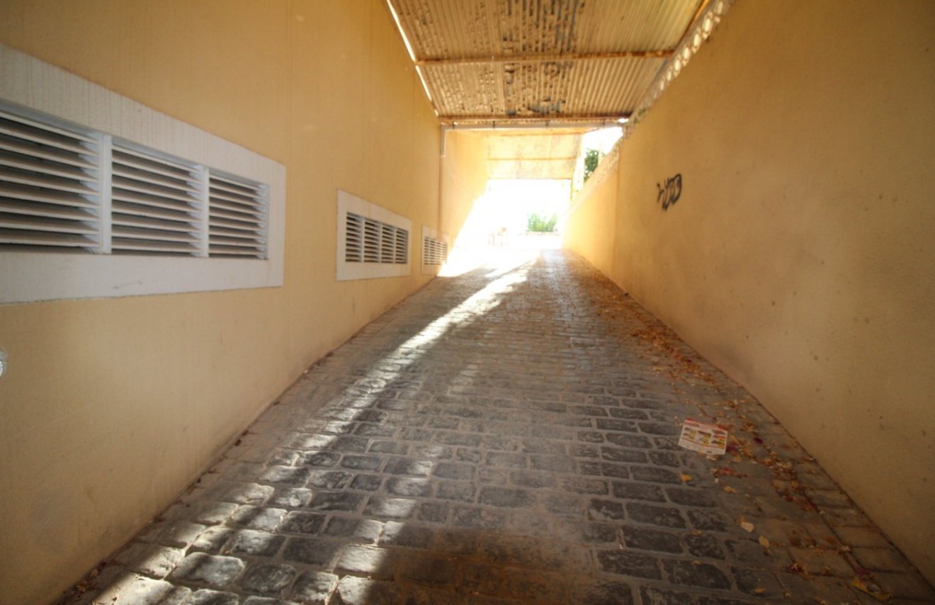 Reventa - Garaje - Torrevieja - Rosaleda-los frutales