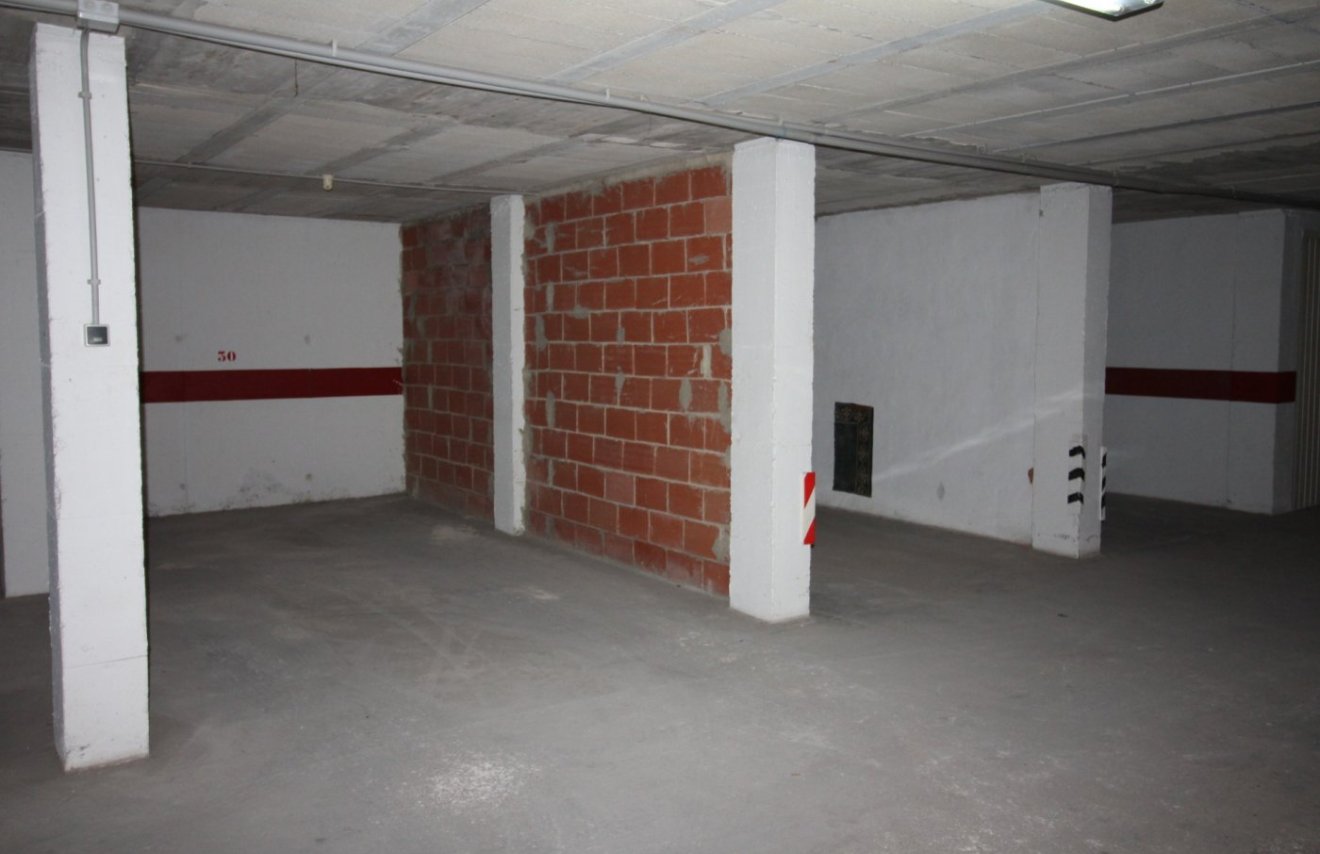 Reventa - Garaje - Torrevieja - Rosaleda-los frutales